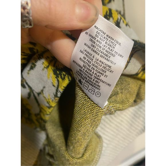 TWENTY NWT Sunflower Hyper Reality Contrast Panel Sweatshirt, Sz Medium, MP $185 - Picture 7 of 11